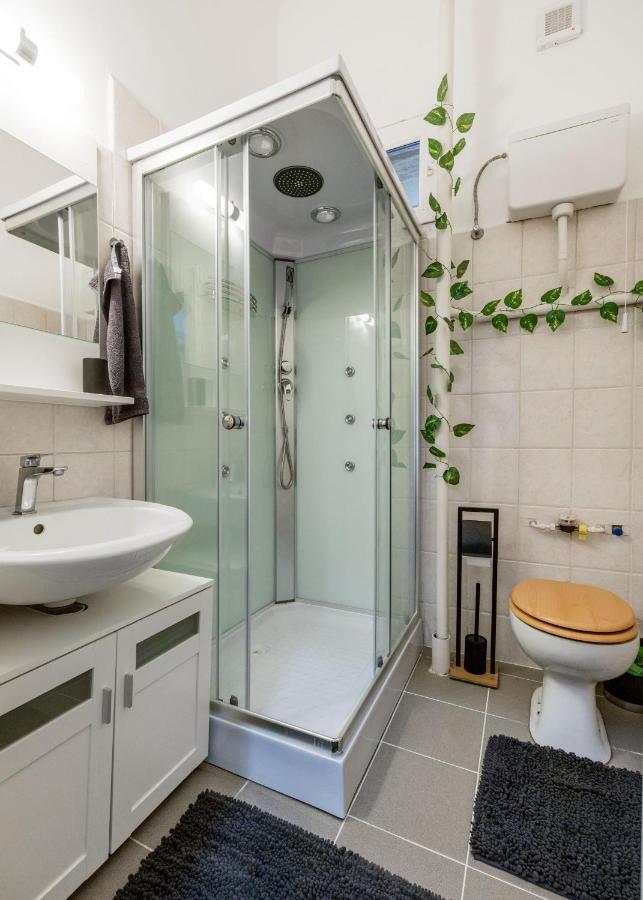 Izabella Apartment Budapest Exterior photo