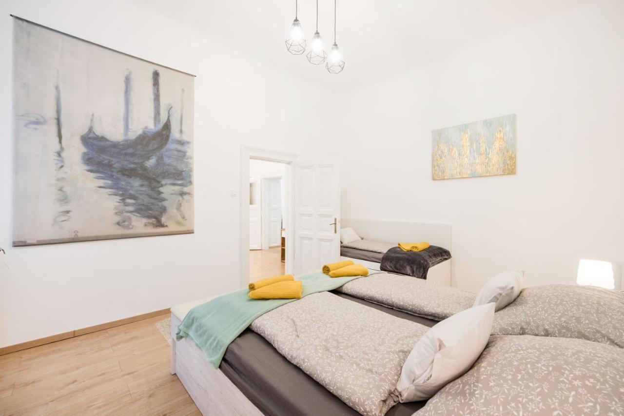 Izabella Apartment Budapest Exterior photo